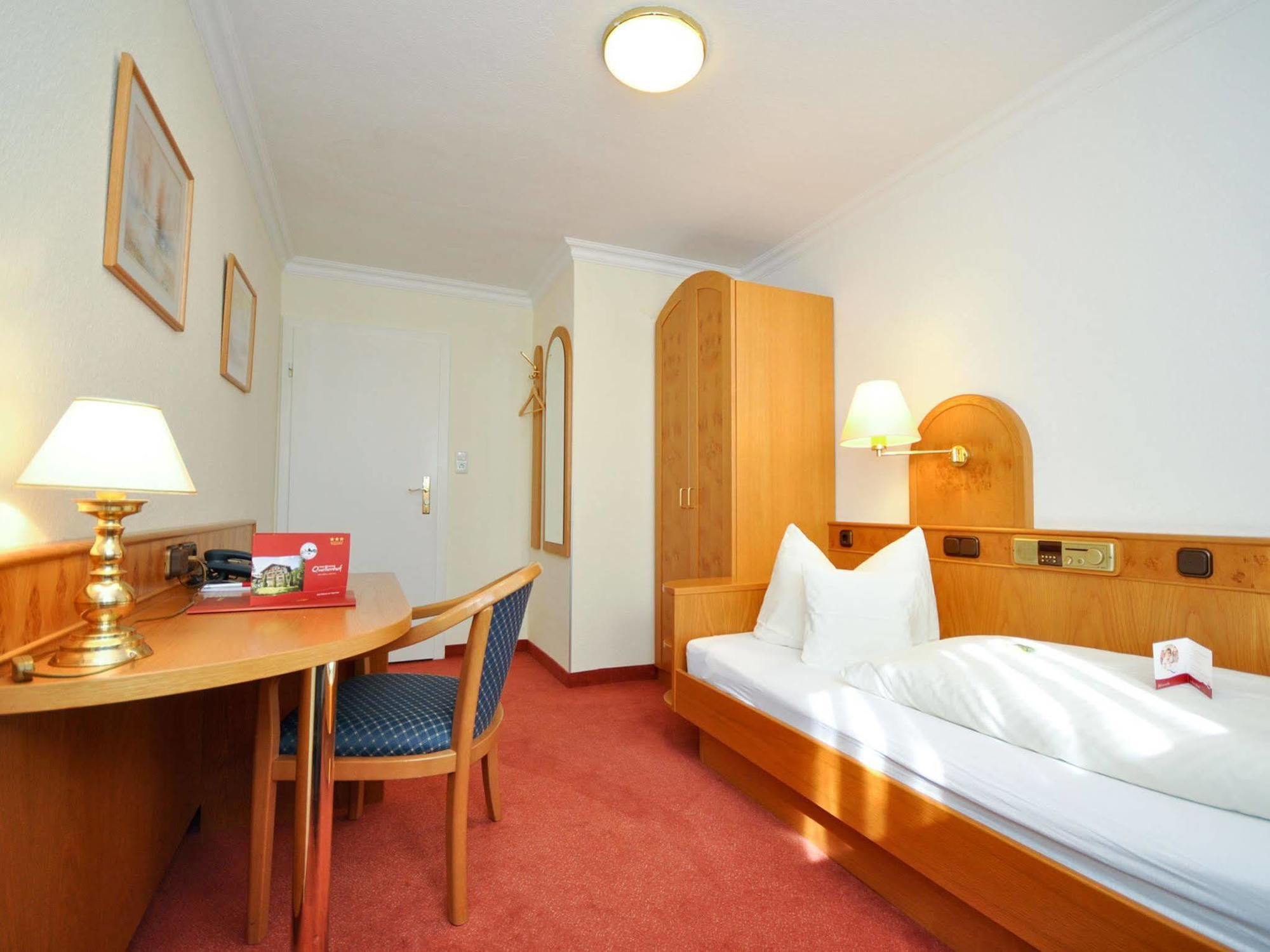 באד ווייסי Hotel Quellenhof מראה חיצוני תמונה