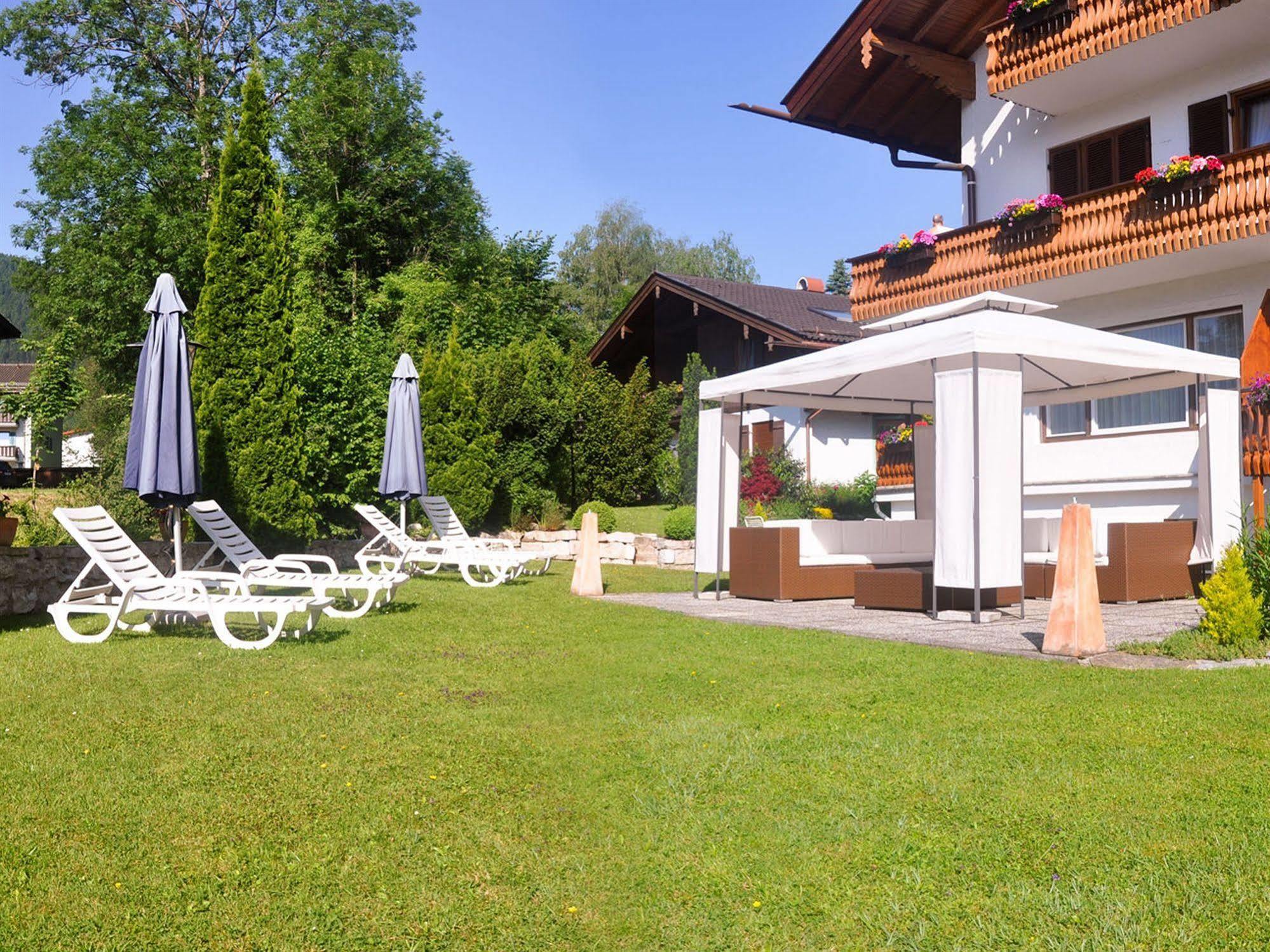 באד ווייסי Hotel Quellenhof מראה חיצוני תמונה